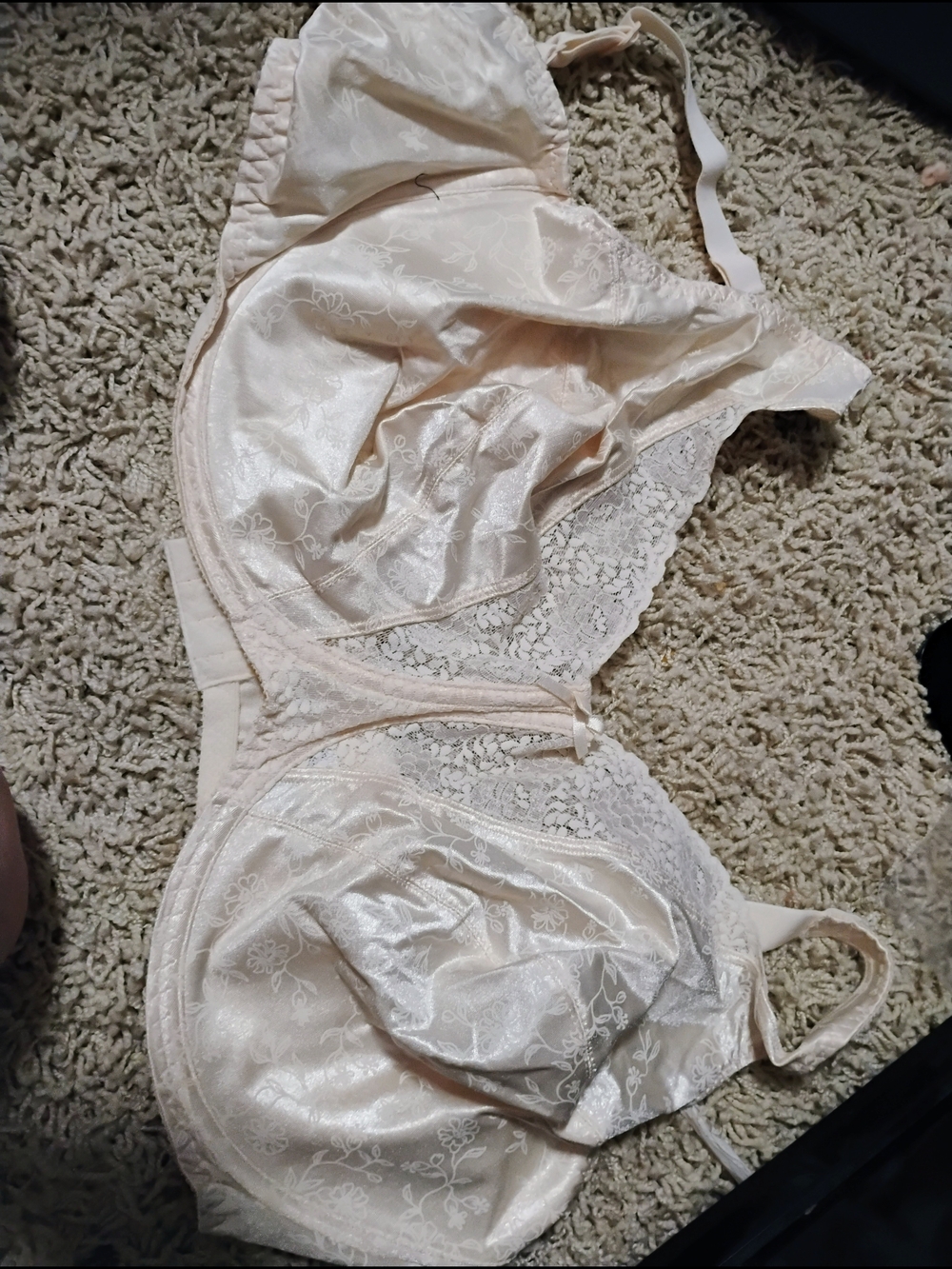 Playtex Soft Ivory Lace-Trim Full Coverage Bra
